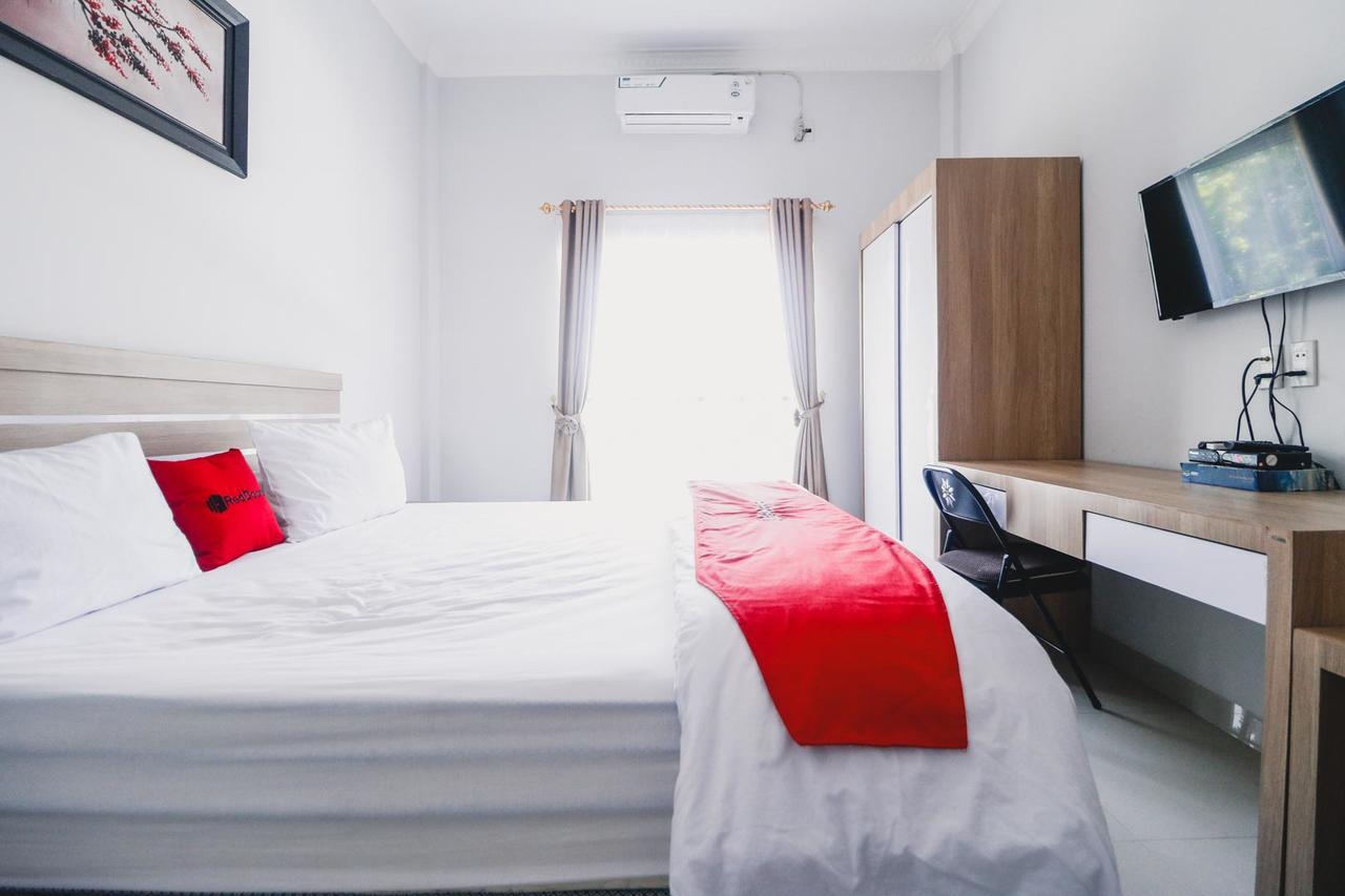 Reddoorz Near Hermes Place Polonia 2*